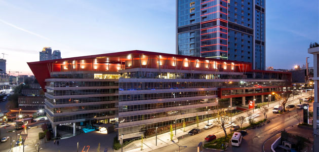 42 Maslak’ın Çevre Dostu Binalarına Üçüncü Kez LEED Sertifikası Verildi