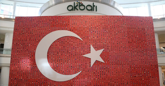 Akbatı’da “Bayrak Sizsiniz”