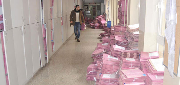 İcra dosyaları koridorlara taştı