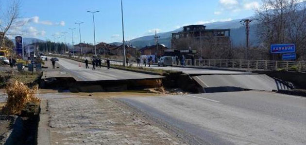 Karabük Karayolu çöktü!