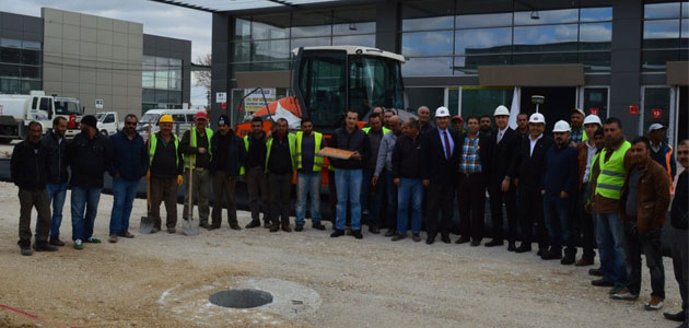 OTONOMİ’de yollar asfaltlanıyor…