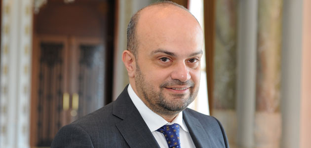 Uğur Dumankaya: “İnşaat Sektörü Ülkemizin Marka Değerini İhraç Ediyor”