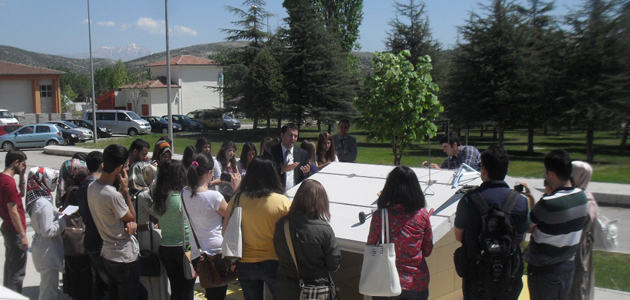 Çatıder'in Mimar Adaylarına Özel Uygulamalı Çatı Eğitimleri Devam Ediyor 