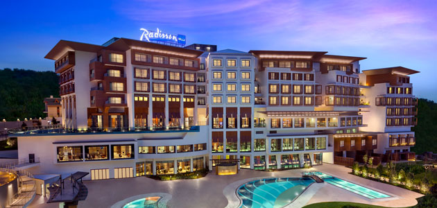 Radisson Blu Hotel ve Spa İstanbul Tuzla Açıldı