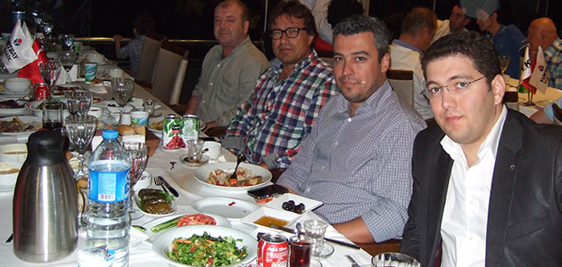 Yurtbay Şirketler grubu, iftar yemeğinde bayileri ve çalışanlarıyla bir araya geldi