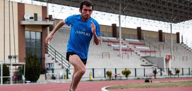 Amplio Emlak Yatırım A.Ş, milli atlet Mehmet Ali Akbaş’a sponsor olarak atletizme destek veriyor