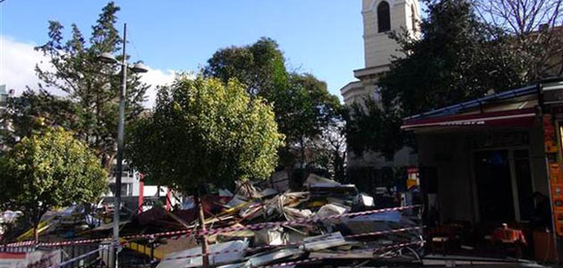 Kadıköy Altıyol'daki kafeler yıkıldı
