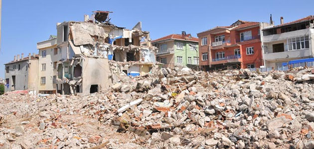 Maltepe Belediyesi yıkımlara “asbest” şartı getirdi
