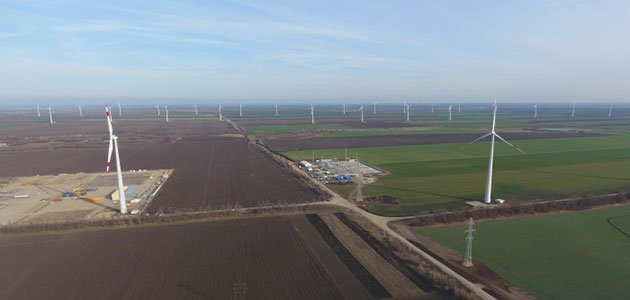 Adygea Rüzgar Enerjisi Santrali Elektrik Üretmek İçin Hazır
