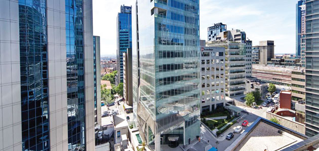 Apa Nef Plaza’da hayat başladı