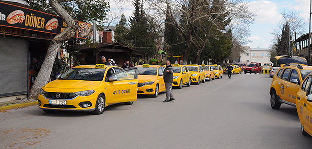 Havalimanı Taksileri Dezenfekte Edildi